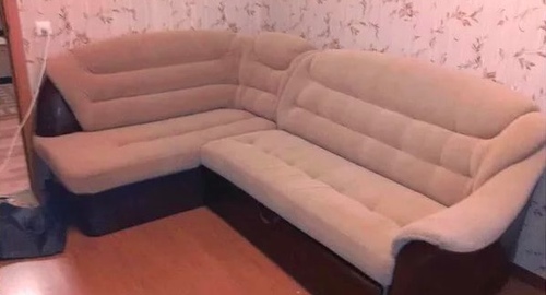Перетяжка углового дивана. Пражская